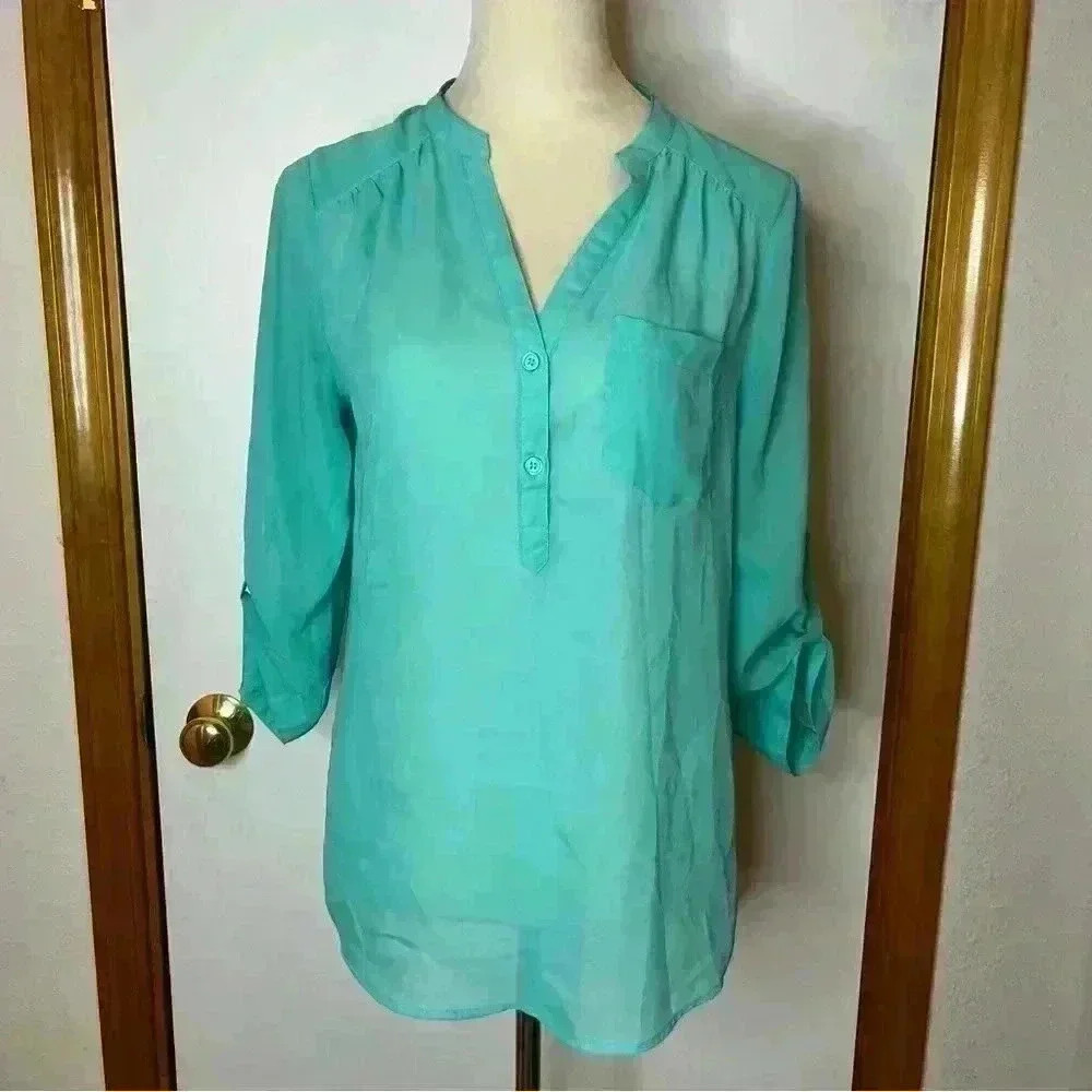 Maurices Blouse 1/2 Button 3/4 Sleeve Women Small Green Lightweight Sheer Casual
